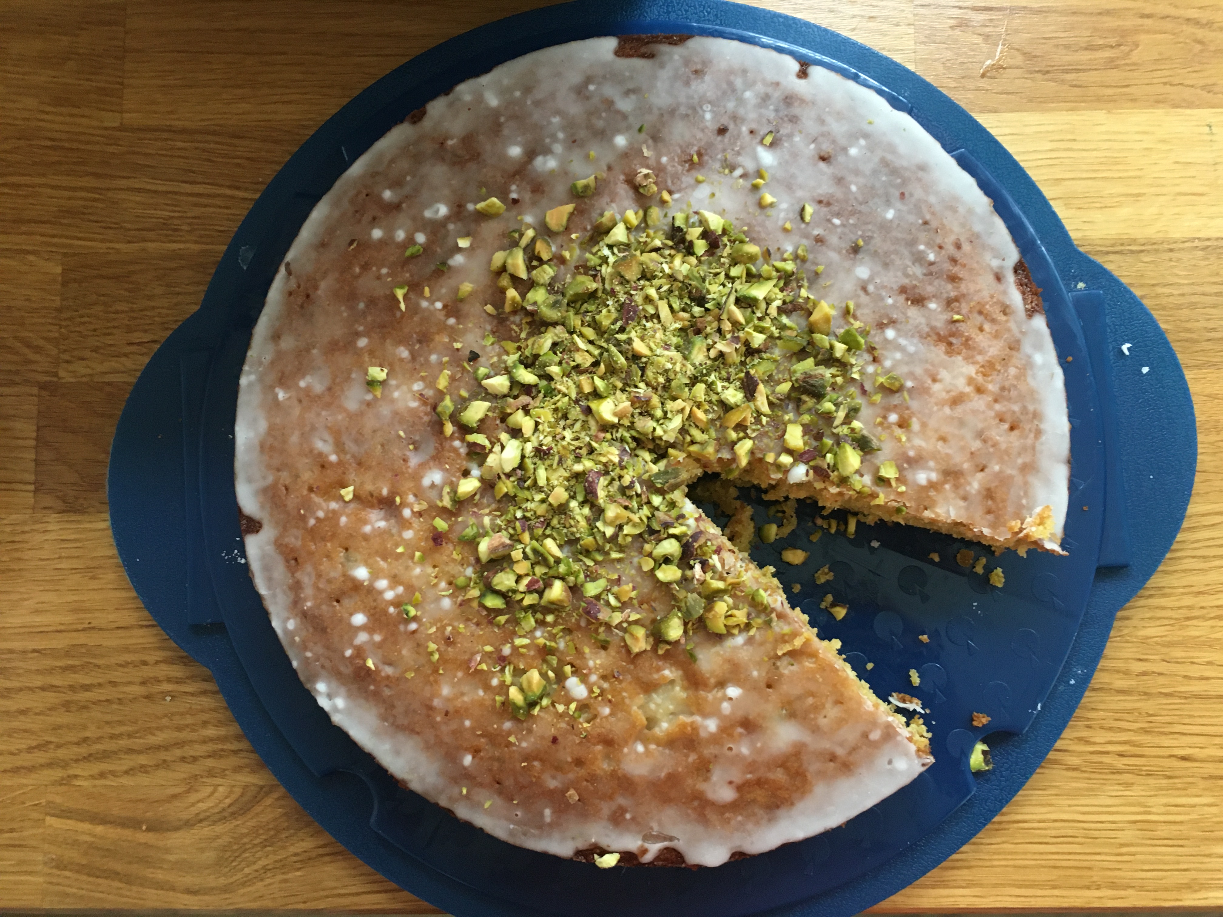 LEMON & PISTACHIO CAKE — recipe by katplaystennis
